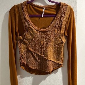 Never worn. No tag. Size small. Super soft.